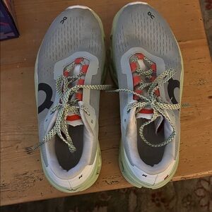 On Running Athletic Shoes in Gray and Green